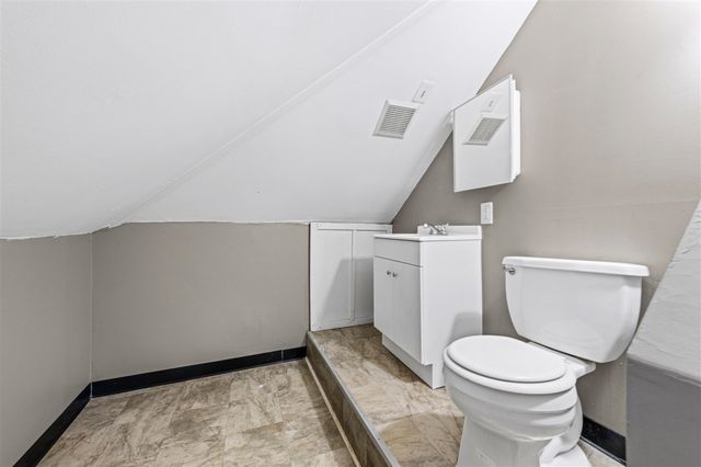 19071 Melvin Street, Roseville, MI 48066