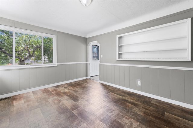 19071 Melvin Street, Roseville, MI 48066