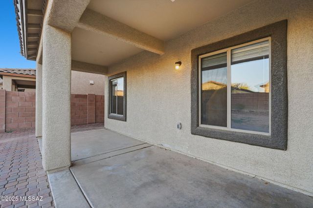 9131 S Whispering Pine Drive, Tucson, AZ 85756