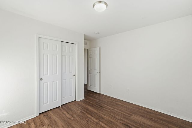 9131 S Whispering Pine Drive, Tucson, AZ 85756