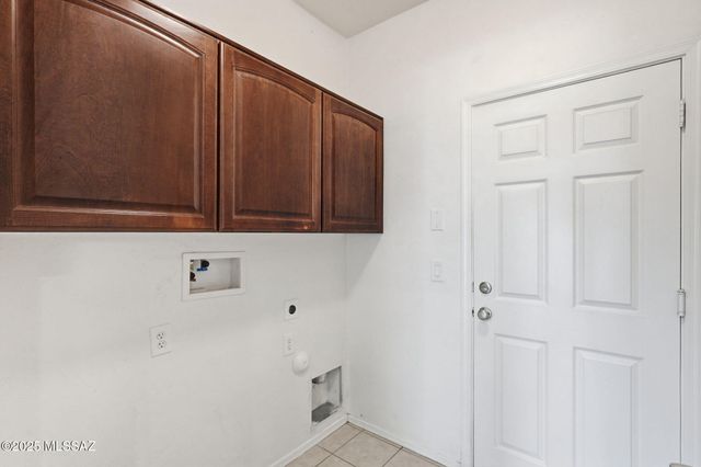 9131 S Whispering Pine Drive, Tucson, AZ 85756