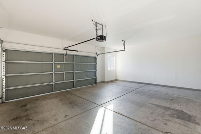 9131 S Whispering Pine Drive, Tucson, AZ 85756