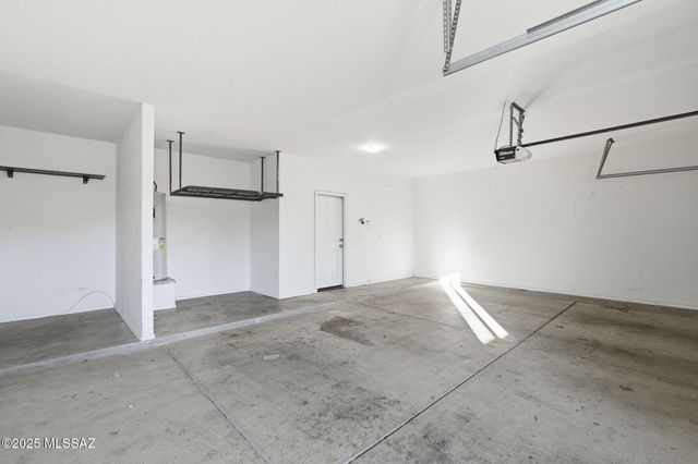 9131 S Whispering Pine Drive, Tucson, AZ 85756