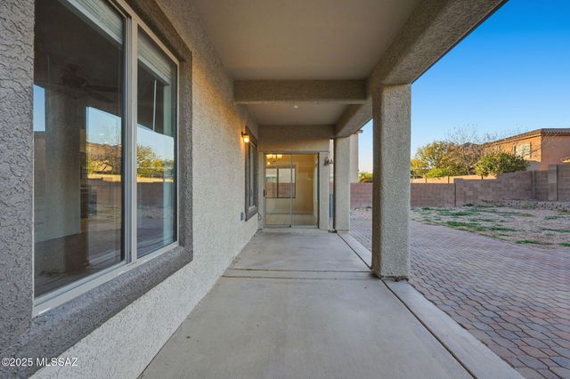 9131 S Whispering Pine Drive, Tucson, AZ 85756