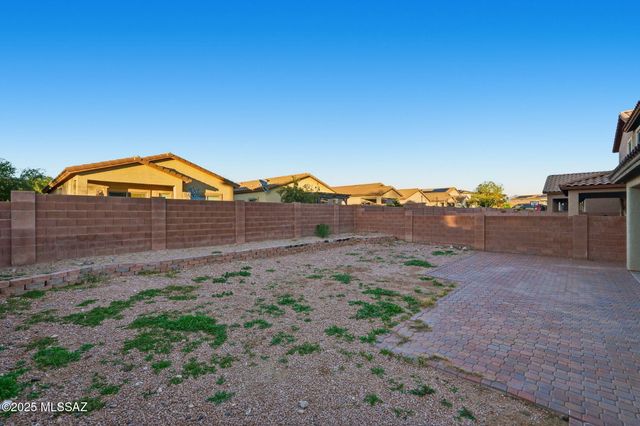 9131 S Whispering Pine Drive, Tucson, AZ 85756