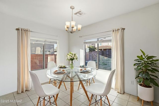 9131 S Whispering Pine Drive, Tucson, AZ 85756