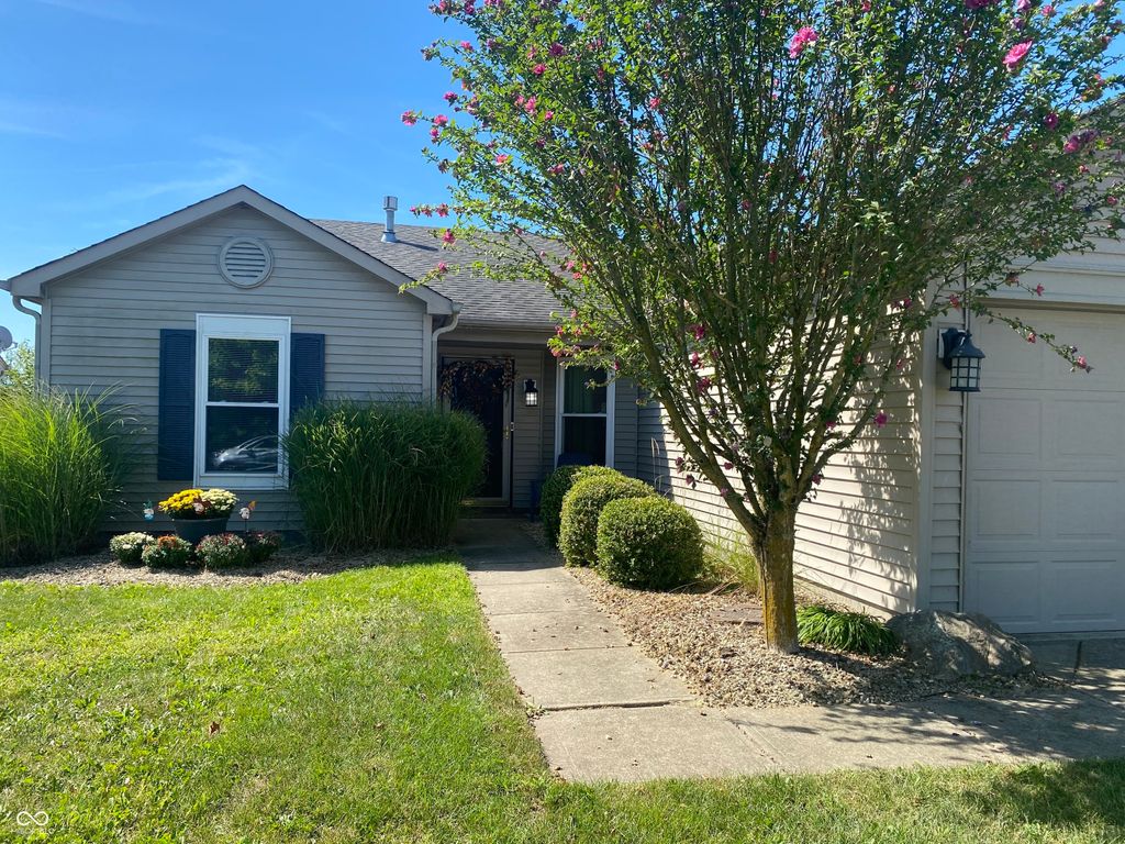 6865 W Philadelphia Drive, Mccordsville, IN 46055