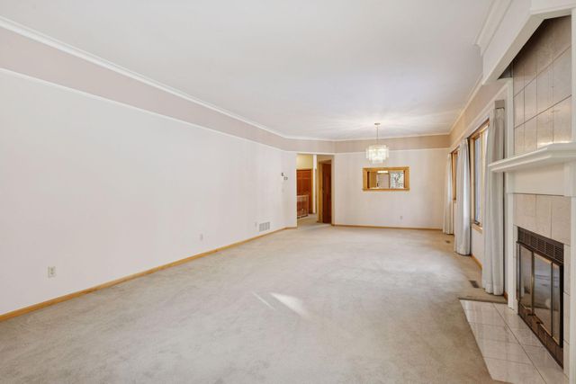 7701 Pondwood Drive, Edina, MN 55439