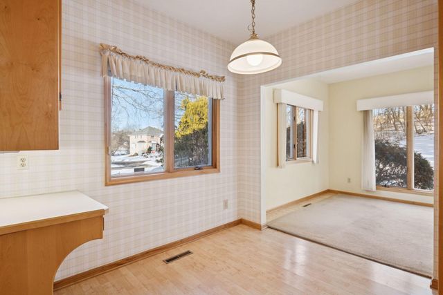 7701 Pondwood Drive, Edina, MN 55439