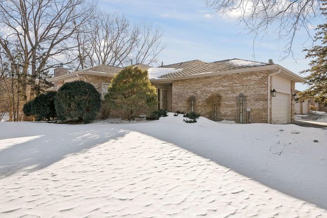 7701 Pondwood Drive, Edina, MN 55439