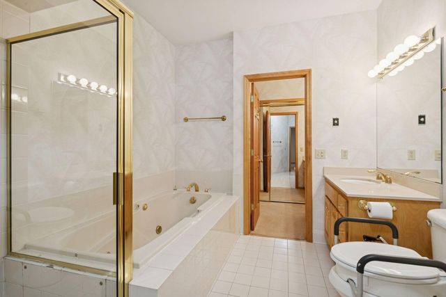 7701 Pondwood Drive, Edina, MN 55439