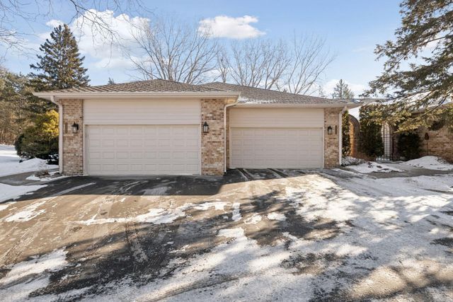 7701 Pondwood Drive, Edina, MN 55439