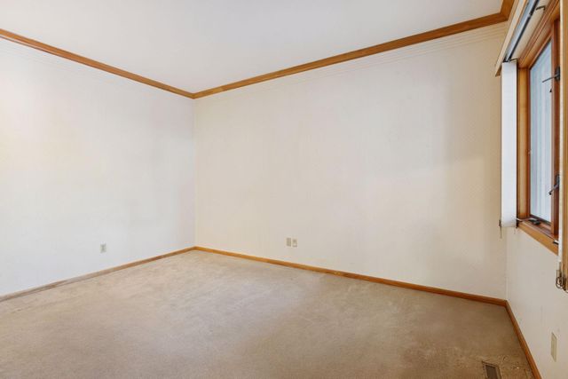 7701 Pondwood Drive, Edina, MN 55439