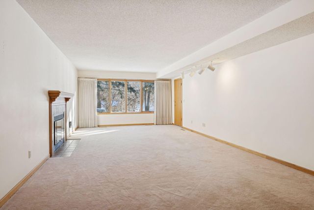 7701 Pondwood Drive, Edina, MN 55439