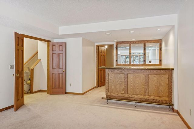 7701 Pondwood Drive, Edina, MN 55439