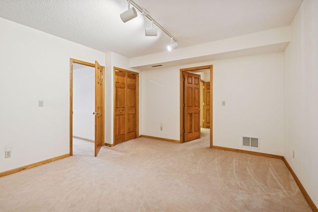 7701 Pondwood Drive, Edina, MN 55439