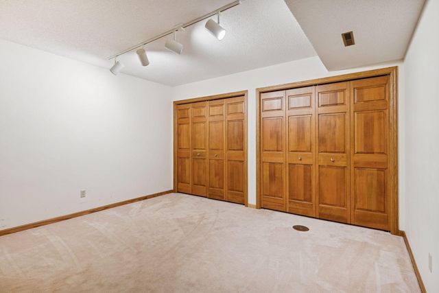 7701 Pondwood Drive, Edina, MN 55439