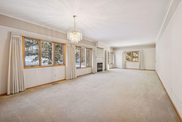 7701 Pondwood Drive, Edina, MN 55439