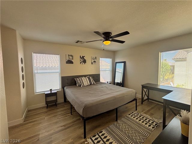 586 Brinkburn Point Avenue, Las Vegas, NV 89178