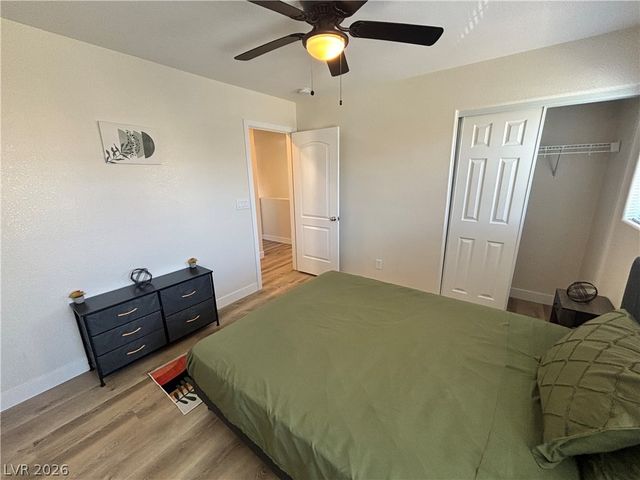 586 Brinkburn Point Avenue, Las Vegas, NV 89178