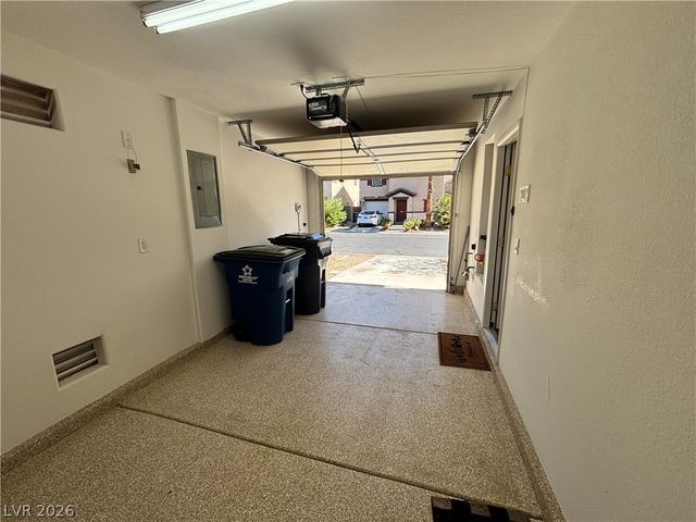 586 Brinkburn Point Avenue, Las Vegas, NV 89178