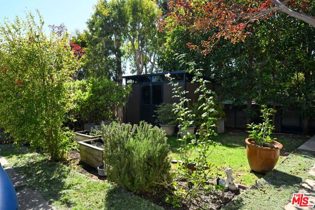 3272 Grand View Boulevard, Los Angeles, CA 90066