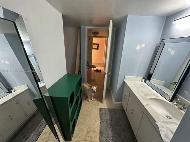 600 NE 36th St PH14, Miami, FL 33137