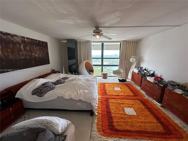 600 NE 36th St PH14, Miami, FL 33137