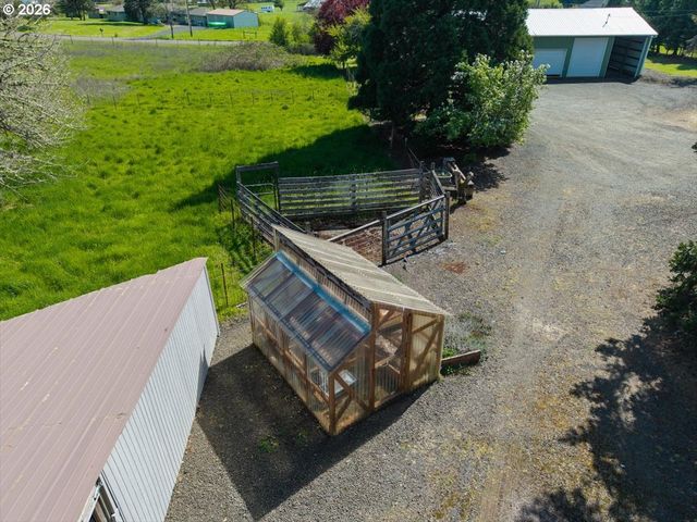 2035 PRIMROSE Loop, Philomath, OR 97370