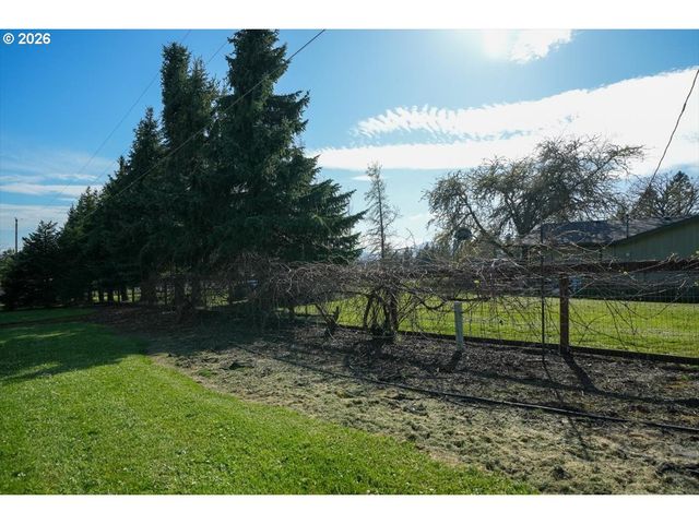 2035 PRIMROSE Loop, Philomath, OR 97370