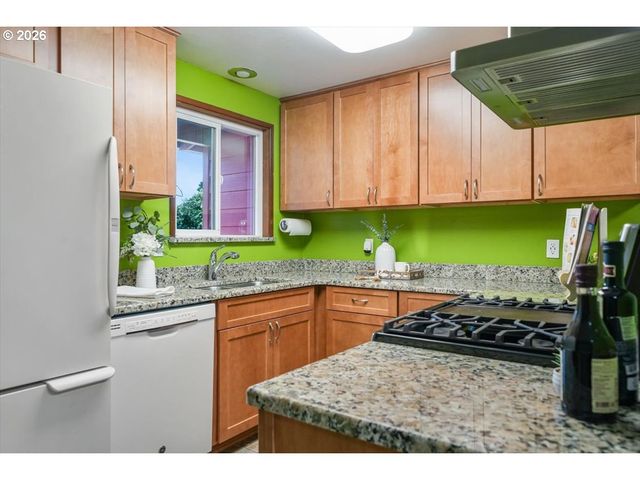 2035 PRIMROSE Loop, Philomath, OR 97370