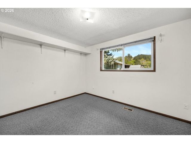 2035 PRIMROSE Loop, Philomath, OR 97370