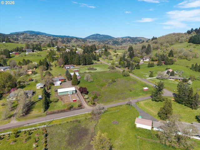 2035 PRIMROSE Loop, Philomath, OR 97370
