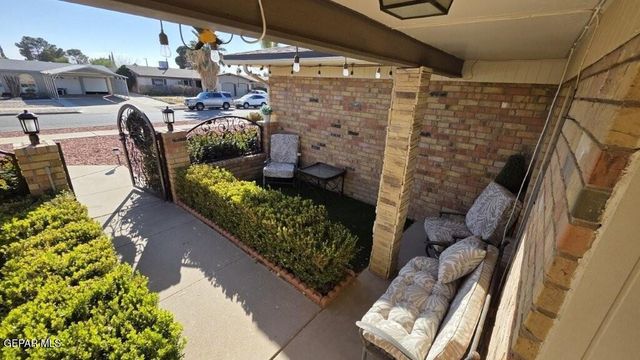 10557 Breezeway Avenue, El Paso, TX 79925