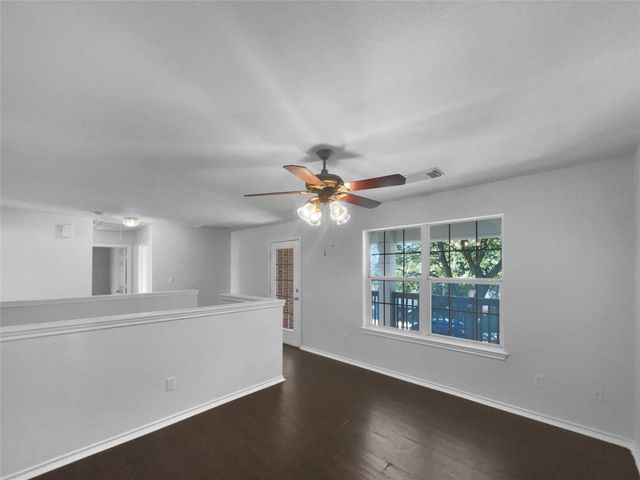 1718 Rosenborough LN S, Round Rock, TX 78665