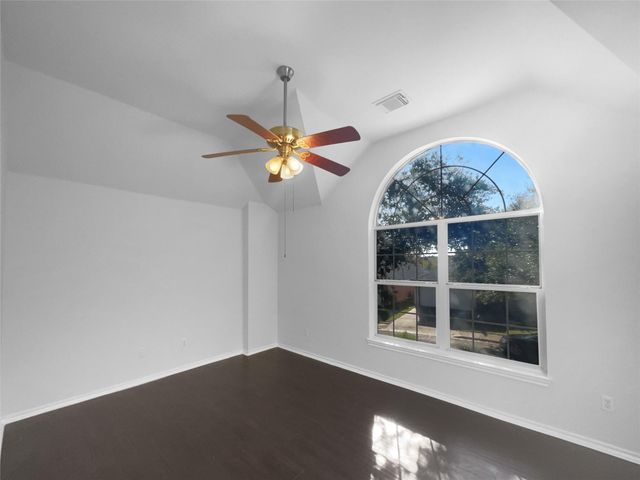 1718 Rosenborough LN S, Round Rock, TX 78665