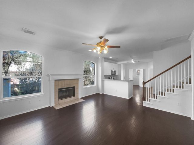 1718 Rosenborough LN S, Round Rock, TX 78665