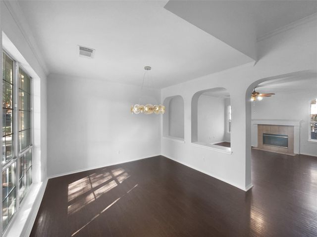 1718 Rosenborough LN S, Round Rock, TX 78665