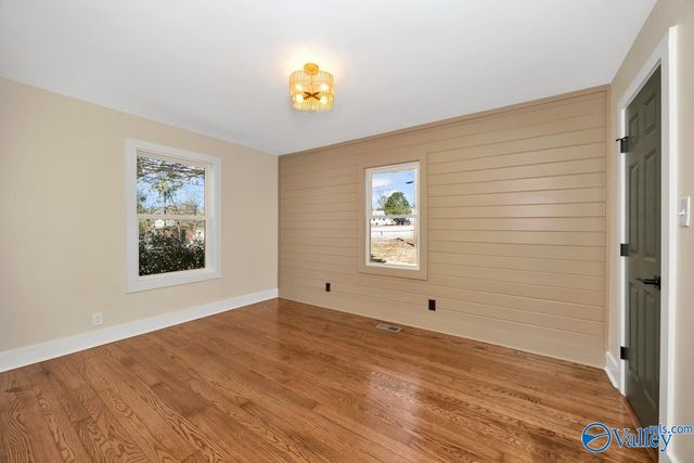 4004 Cypress Avenue SW, Huntsville, AL 35805