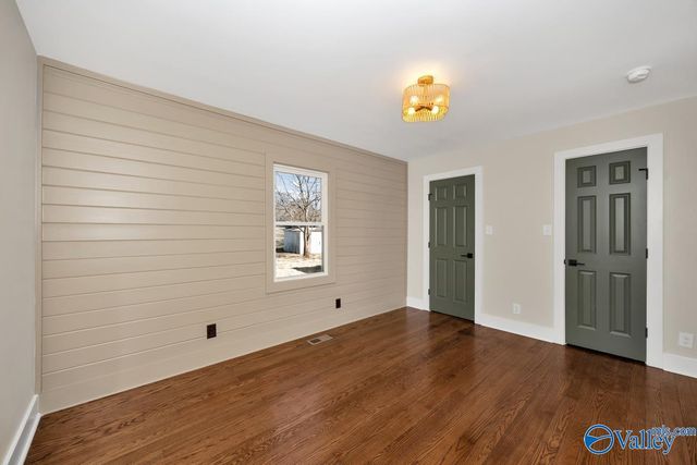 4004 Cypress Avenue SW, Huntsville, AL 35805