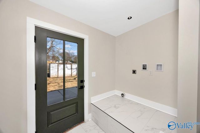 4004 Cypress Avenue SW, Huntsville, AL 35805