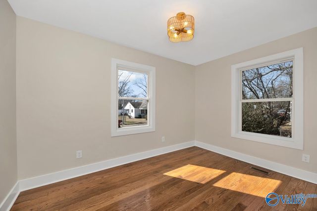 4004 Cypress Avenue SW, Huntsville, AL 35805