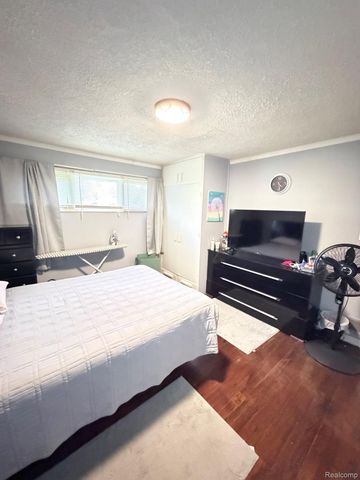 701 Algonquin Avenue, Flint, MI 48507