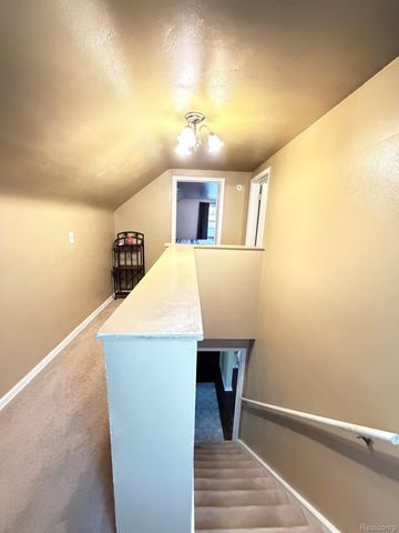 701 Algonquin Avenue, Flint, MI 48507