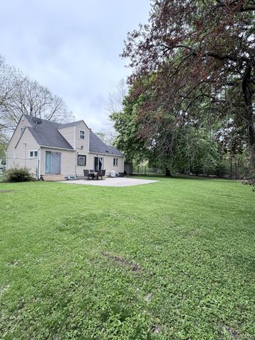 701 Algonquin Avenue, Flint, MI 48507