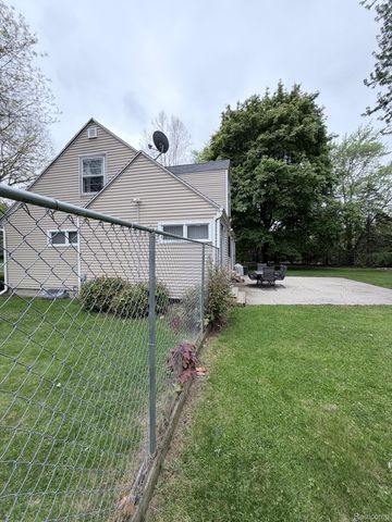 701 Algonquin Avenue, Flint, MI 48507