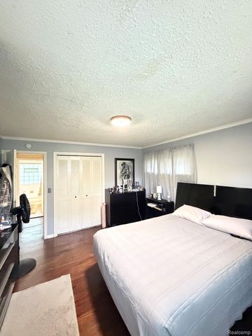 701 Algonquin Avenue, Flint, MI 48507