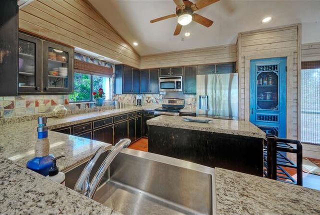 606 Eagle, Lakeway, TX 78734