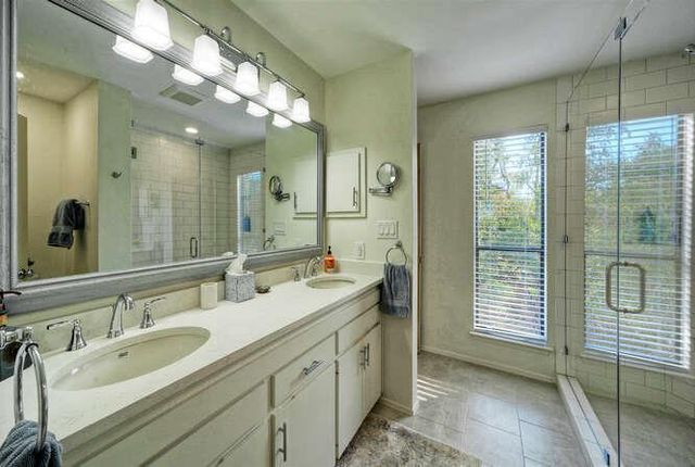 606 Eagle, Lakeway, TX 78734