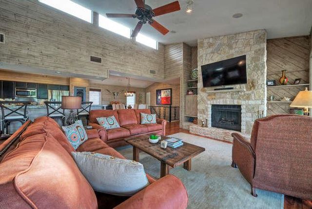 606 Eagle, Lakeway, TX 78734